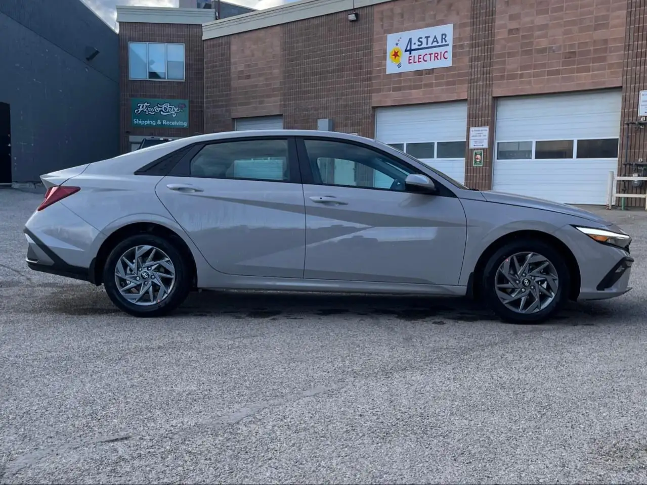 Hyundai ELANTRA снимка Hyundai ELANTRA