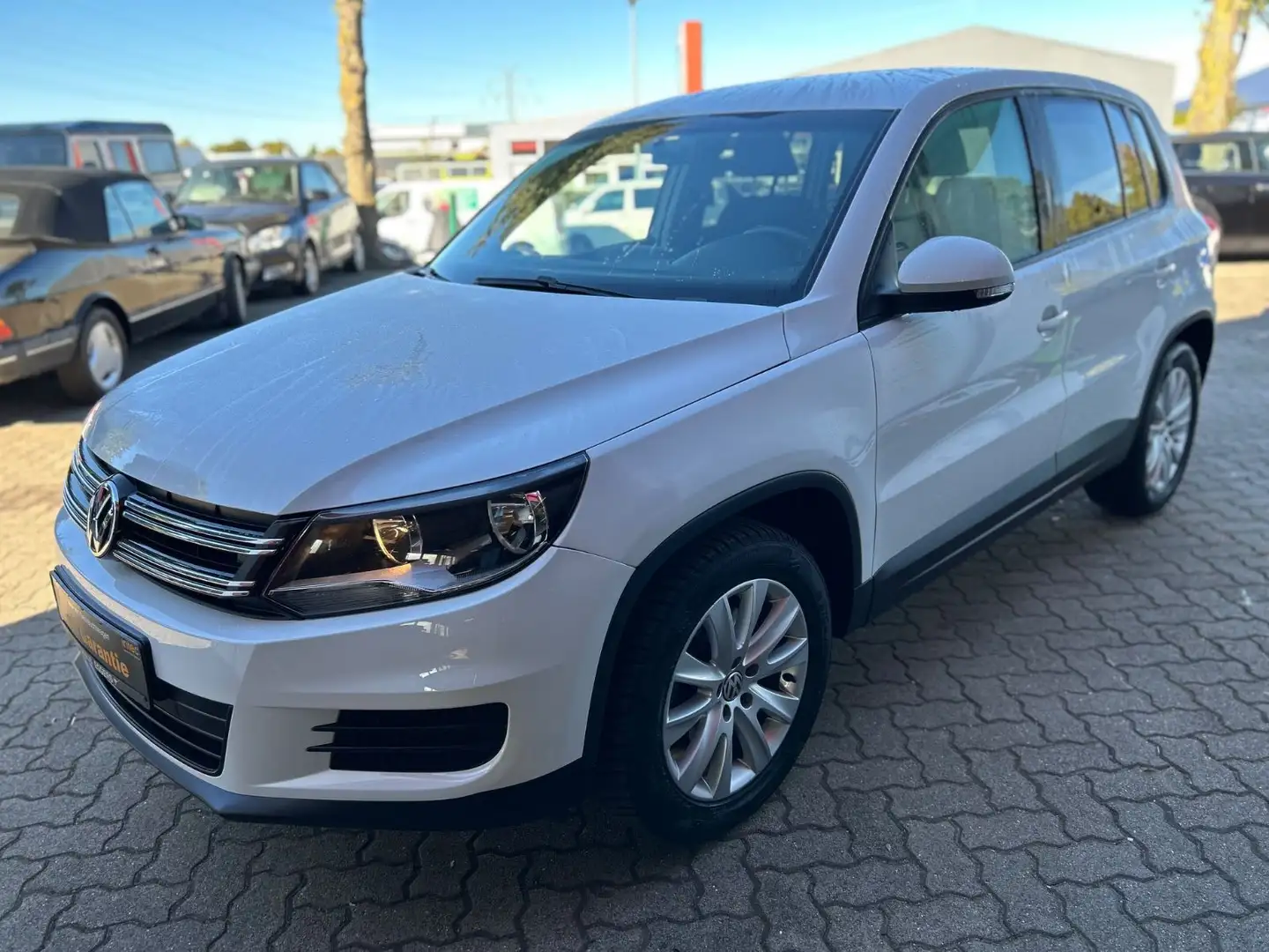 Volkswagen Tiguan Trend & Fun BMT/KLIMA/GJR/LMF/ Weiß - 2