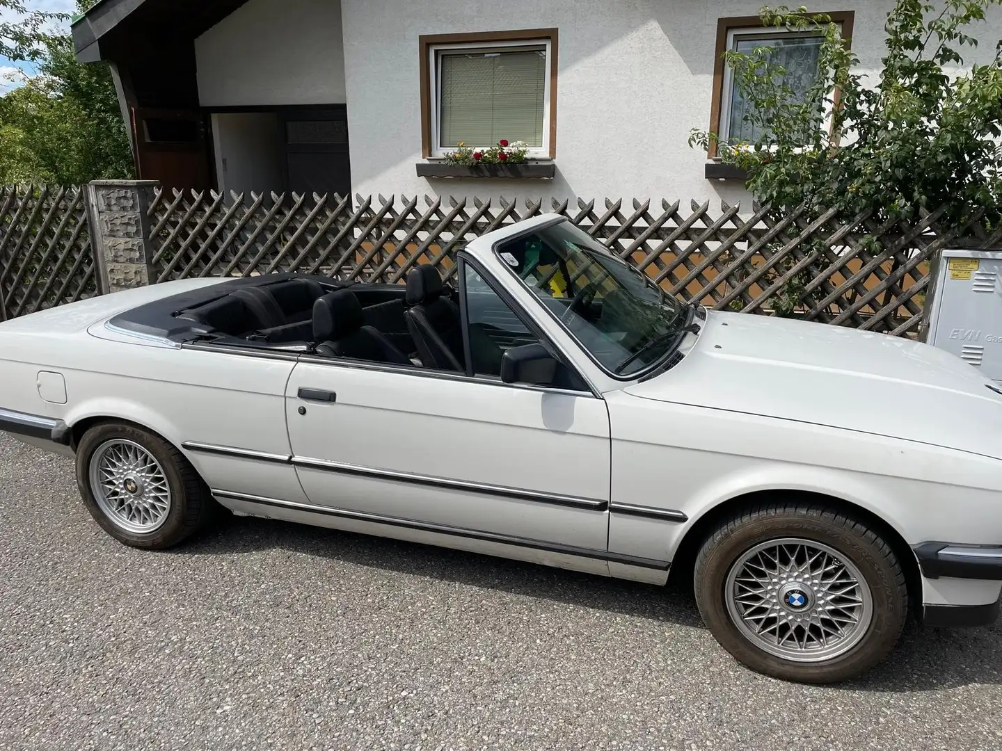 BMW 325 325i Cabrio Biały - 2