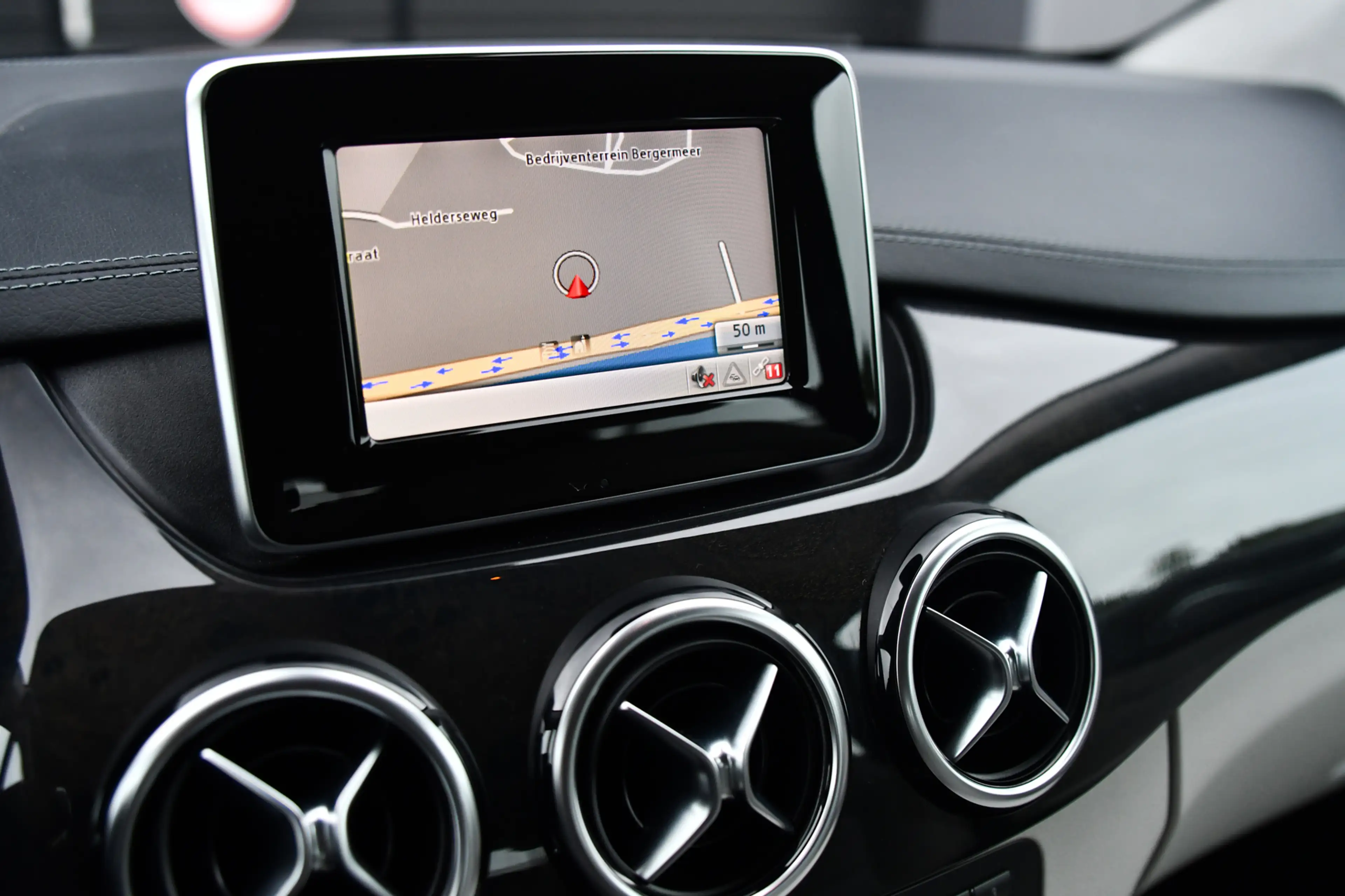 Mercedes-Benz B 200 Prestige, Camera, Leder, LED, Stoelverw, Cruise, C — photo 22