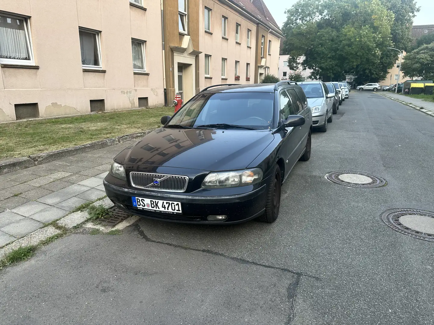 Volvo V70 2.4 Premium - 1