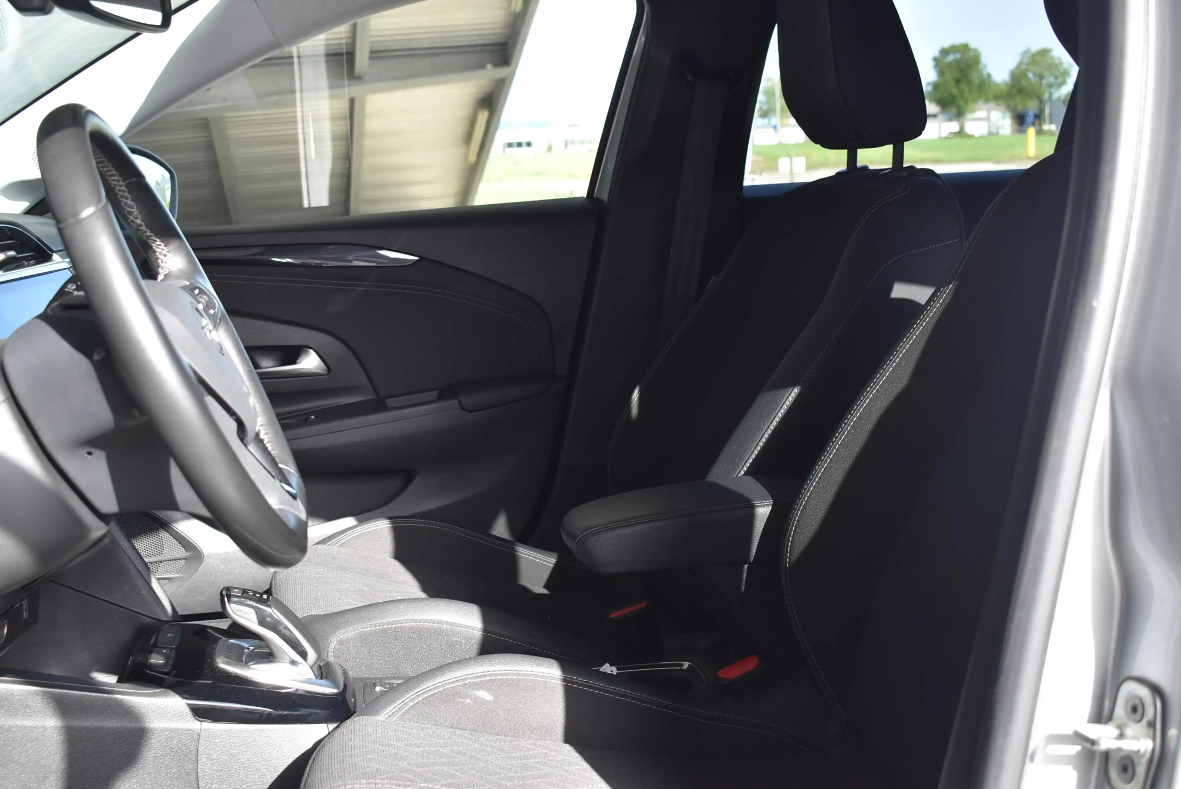Opel Corsa-e Elegance 50 kWh — photo 10