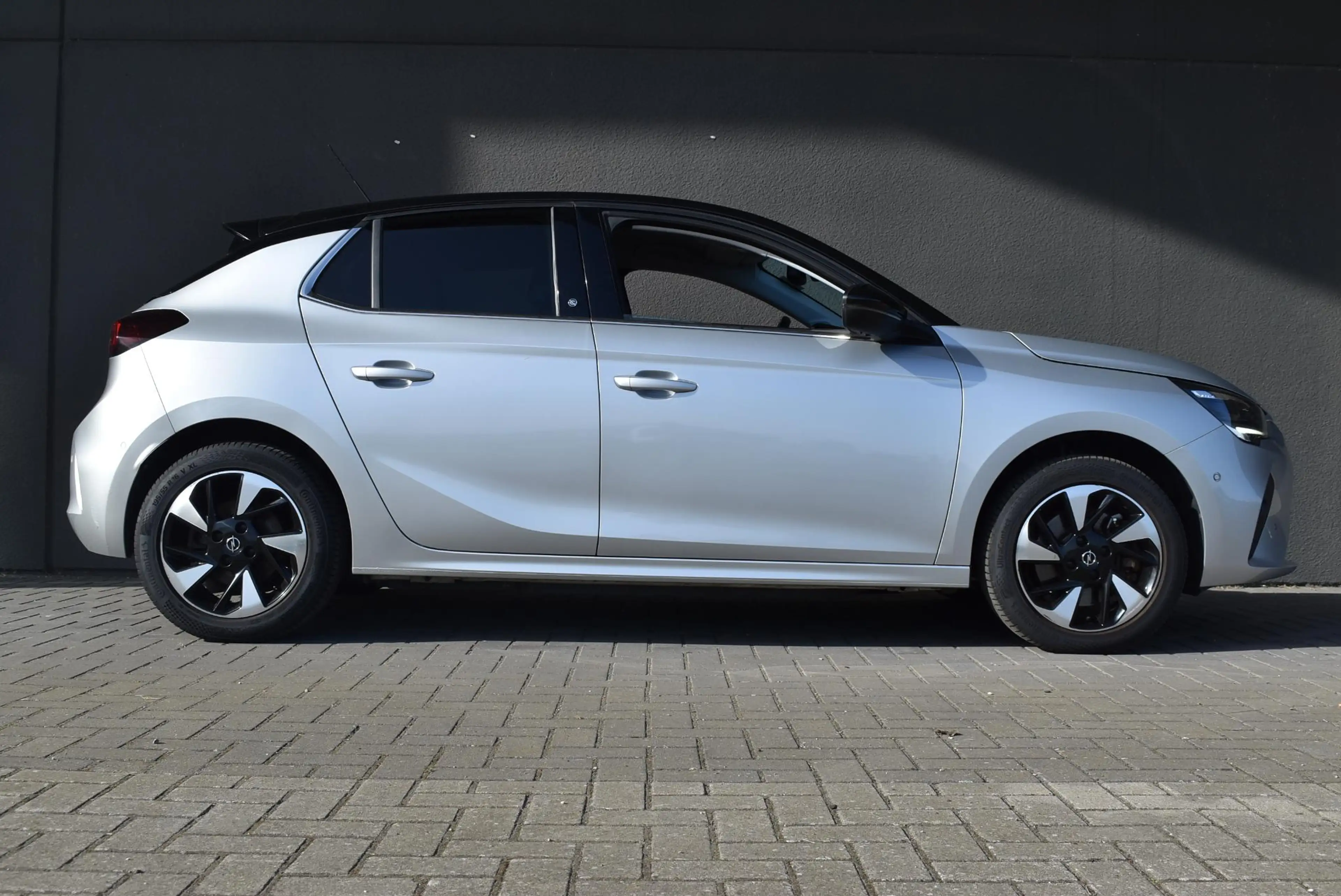 Opel Corsa-e Elegance 50 kWh — photo 4
