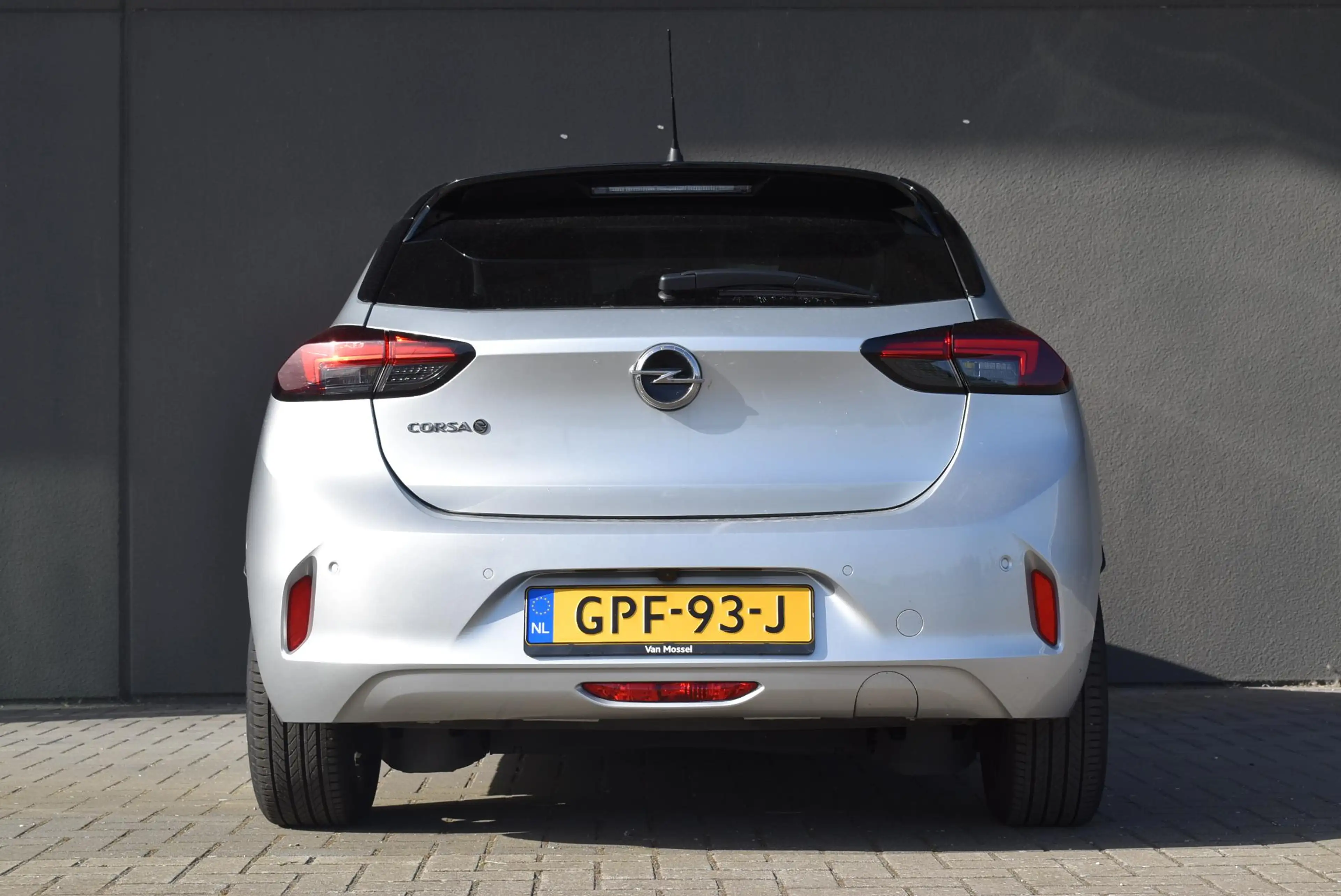 Opel Corsa-e Elegance 50 kWh — photo 6