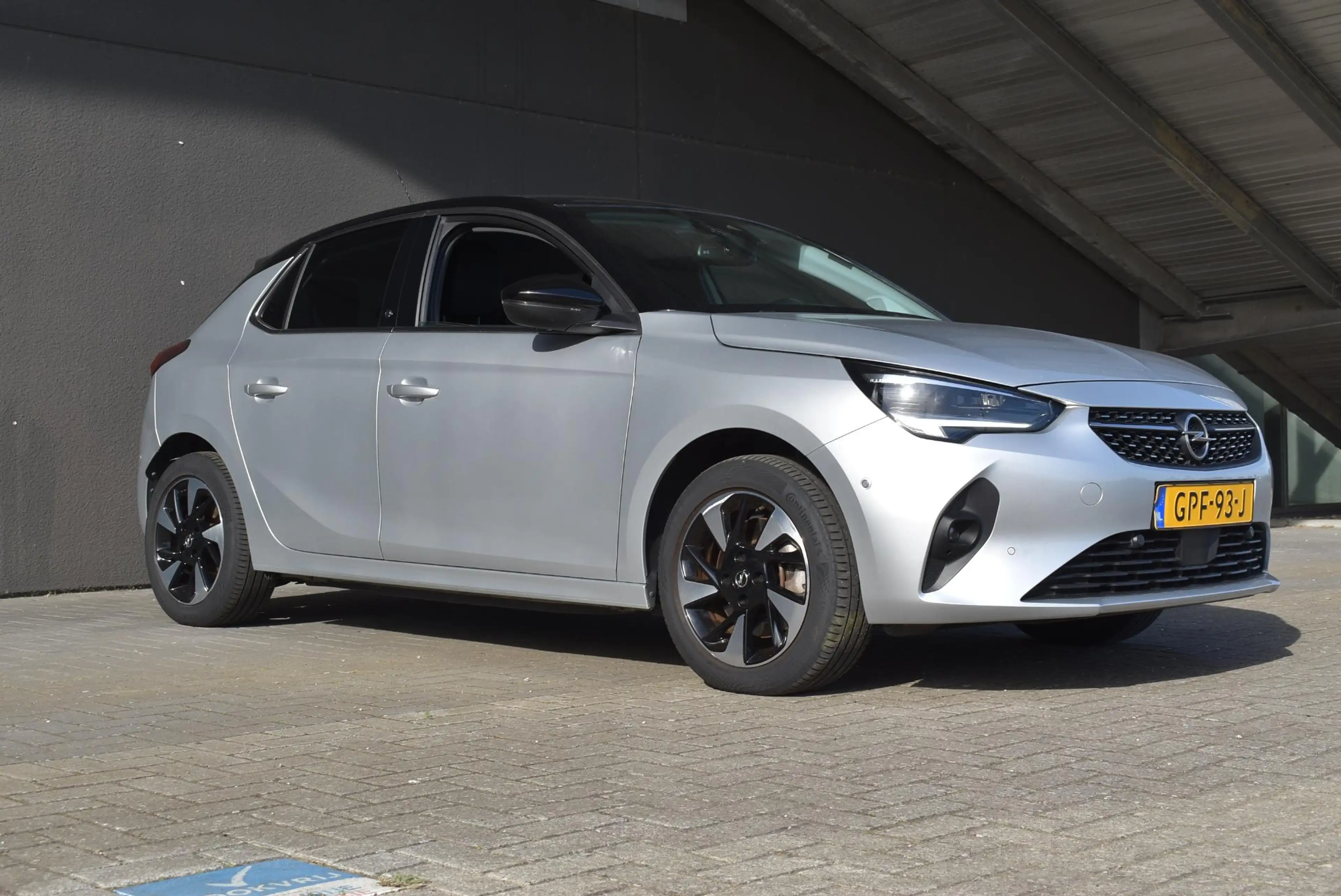 Opel Corsa-e Elegance 50 kWh — photo 3