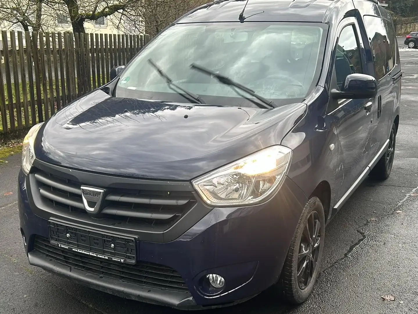 Dacia Dokker Laureate Blau - 1