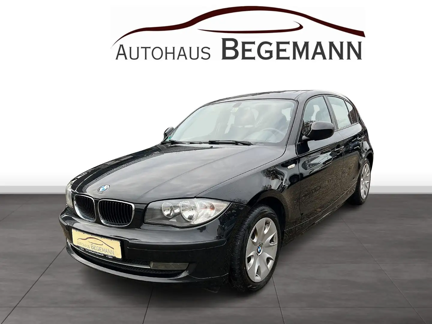 BMW 116 d Advantage Glas-SD SHZ Schwarz - 1