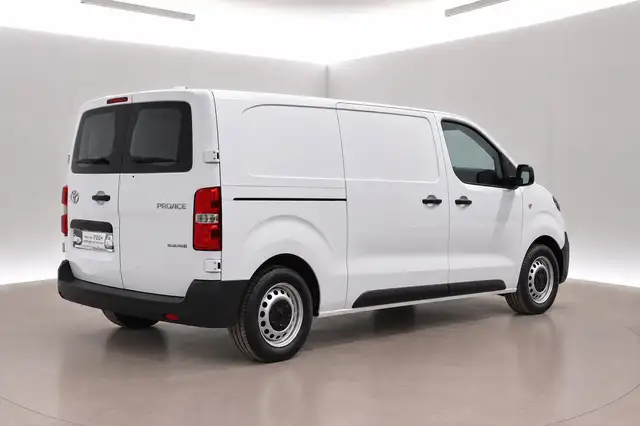 Toyota Proace view 2