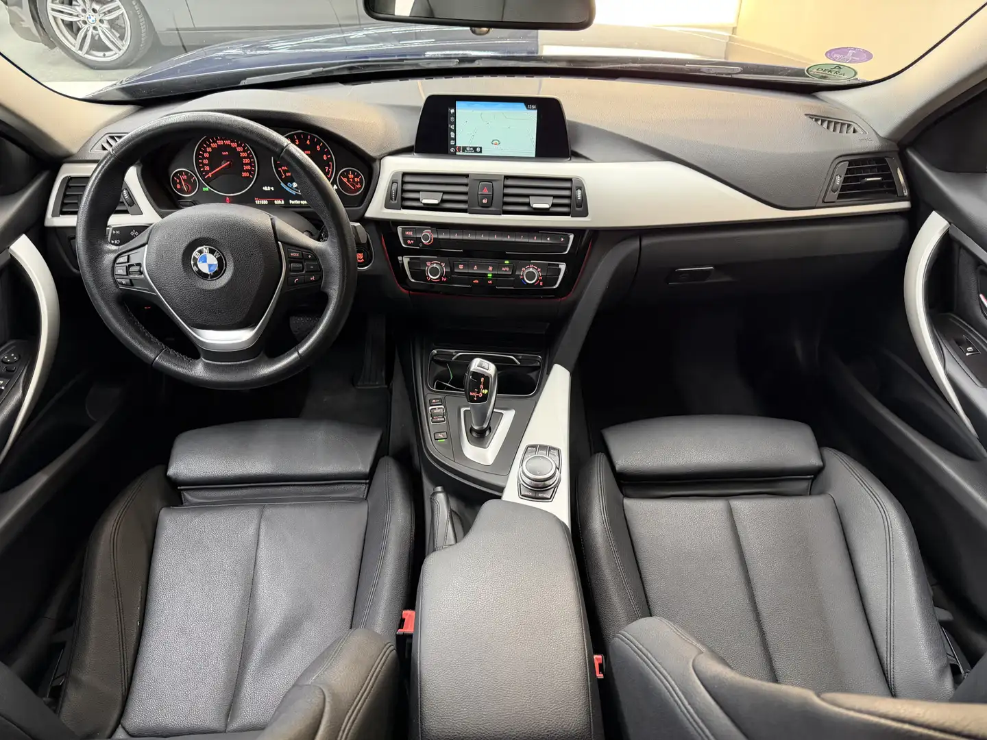 BMW 318 3-serie Touring 318i Executive, 136Pk, 2018, 1ste Bleu - 2