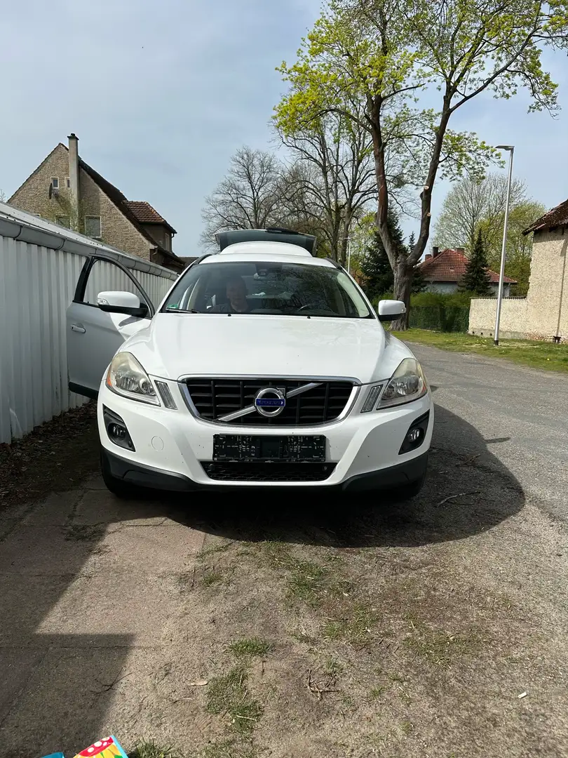 Volvo XC60 Weiß - 1