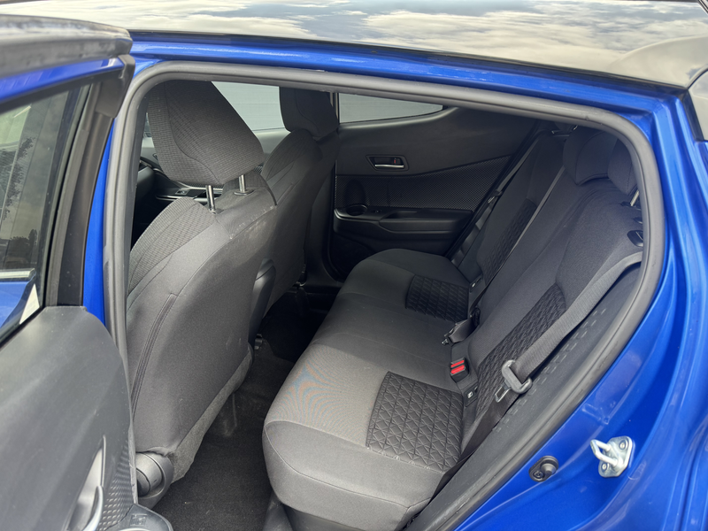 Toyota C-HR CHR 1.8 HYBRID STYLE PLUS 12 MOIS GARANTIE — photo 9