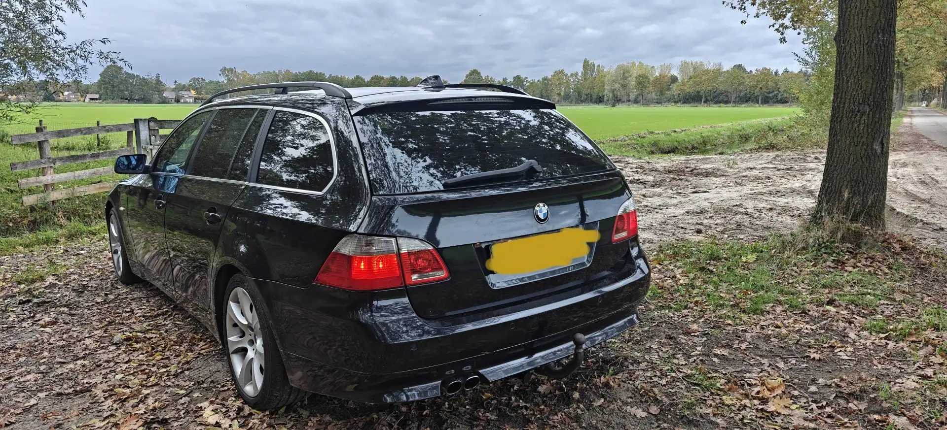 BMW 525 525d Executive Zwart - 2