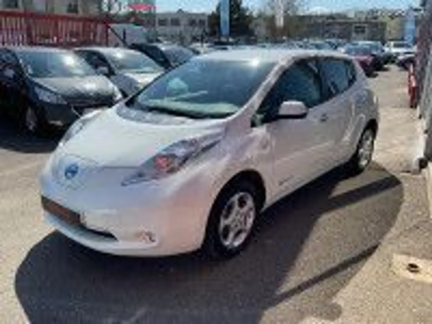Nissan Leaf 109CH 24KWH ACENTA Weiß - 2
