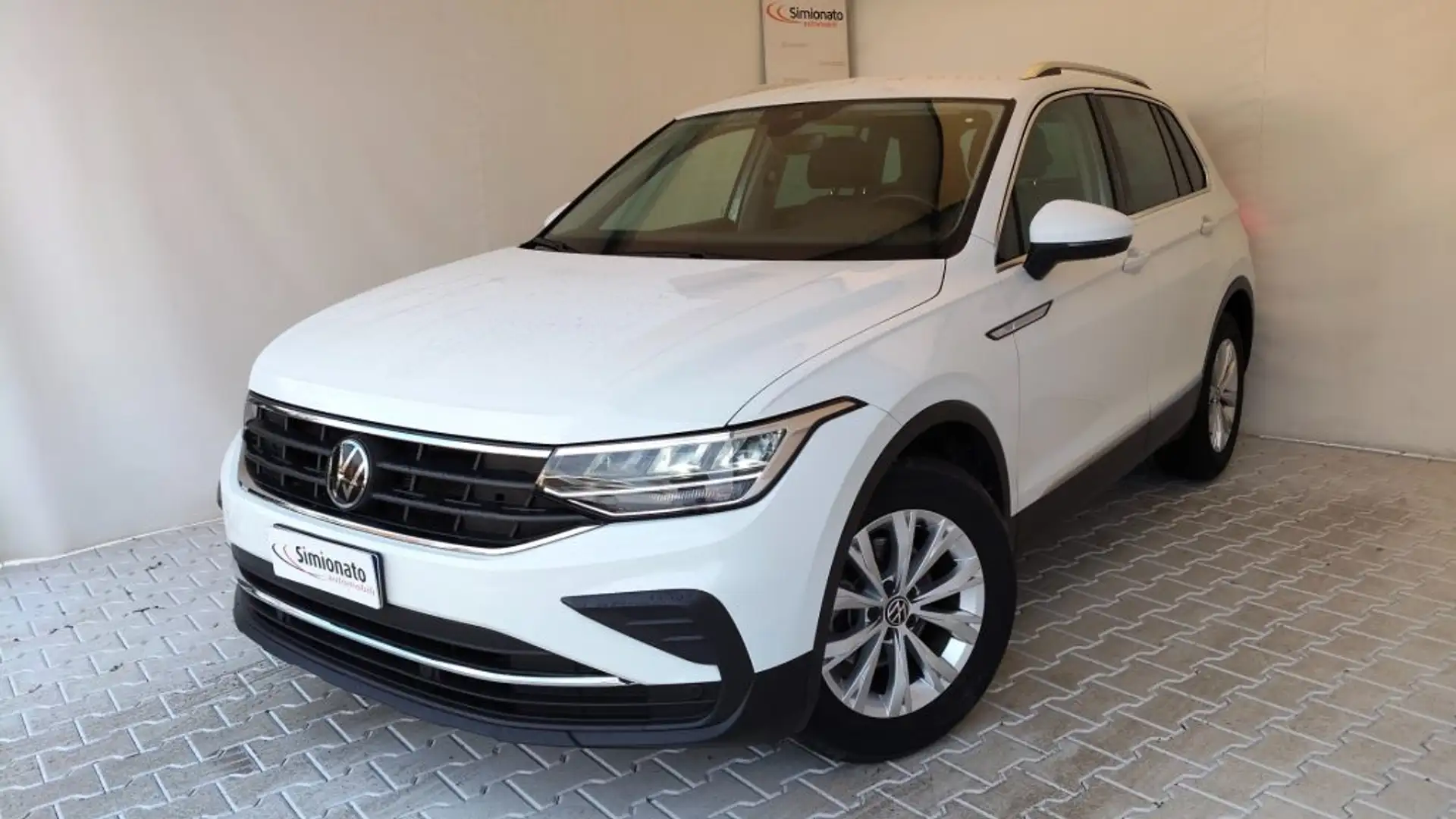 Volkswagen Tiguan 2.0 TDI 150 CV SCR DSG Life Bianco - 1