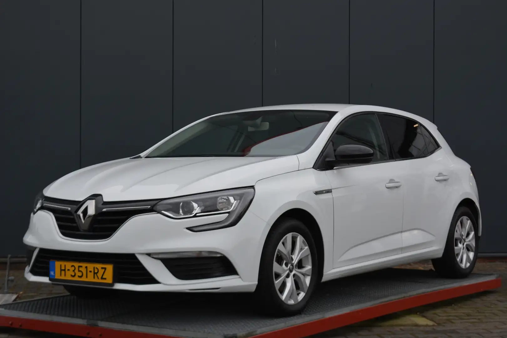 Renault Megane 1.3 TCe Limited Bianco - 1