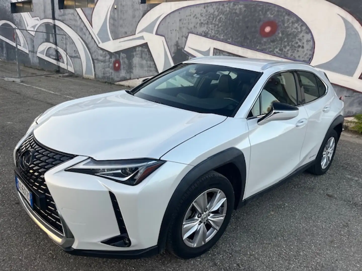 Lexus UX 200 UX 2019 250h 2.0 Business 2wd cvt Weiß - 2
