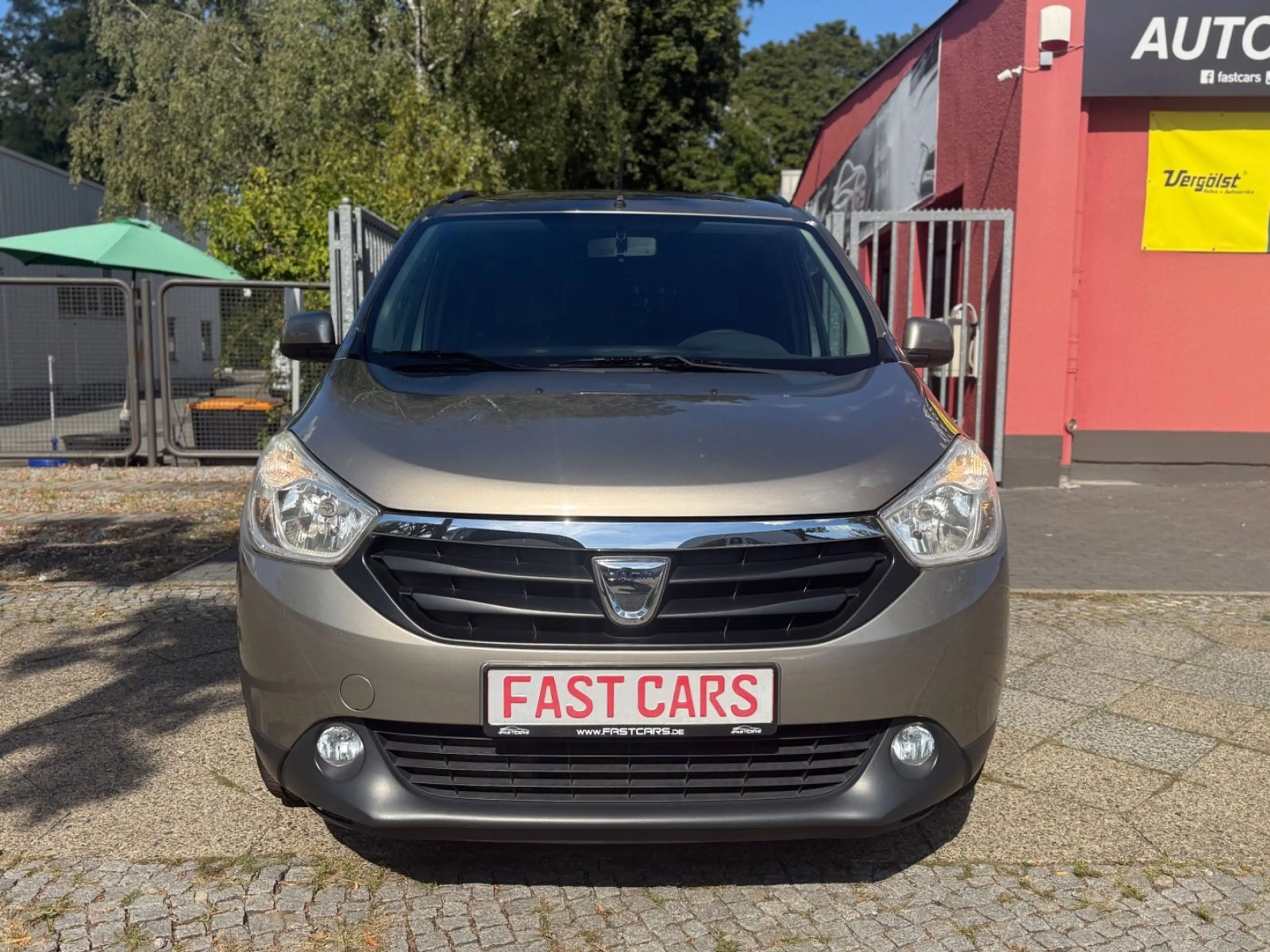 Dacia Lodgy Prestige LPG 7. Sitze Nav Tempomat Klima — photo 3