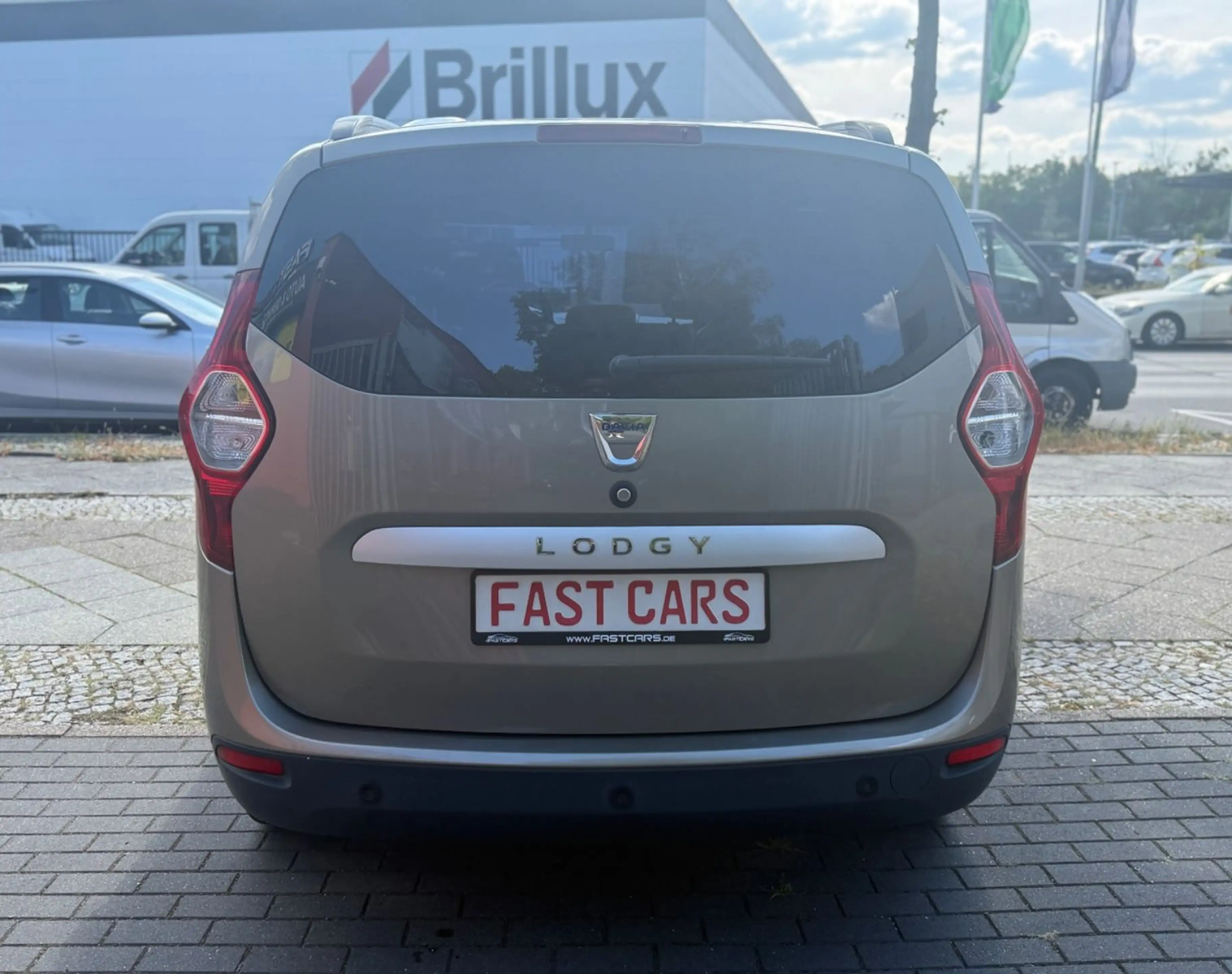 Dacia Lodgy Prestige LPG 7. Sitze Nav Tempomat Klima — photo 7