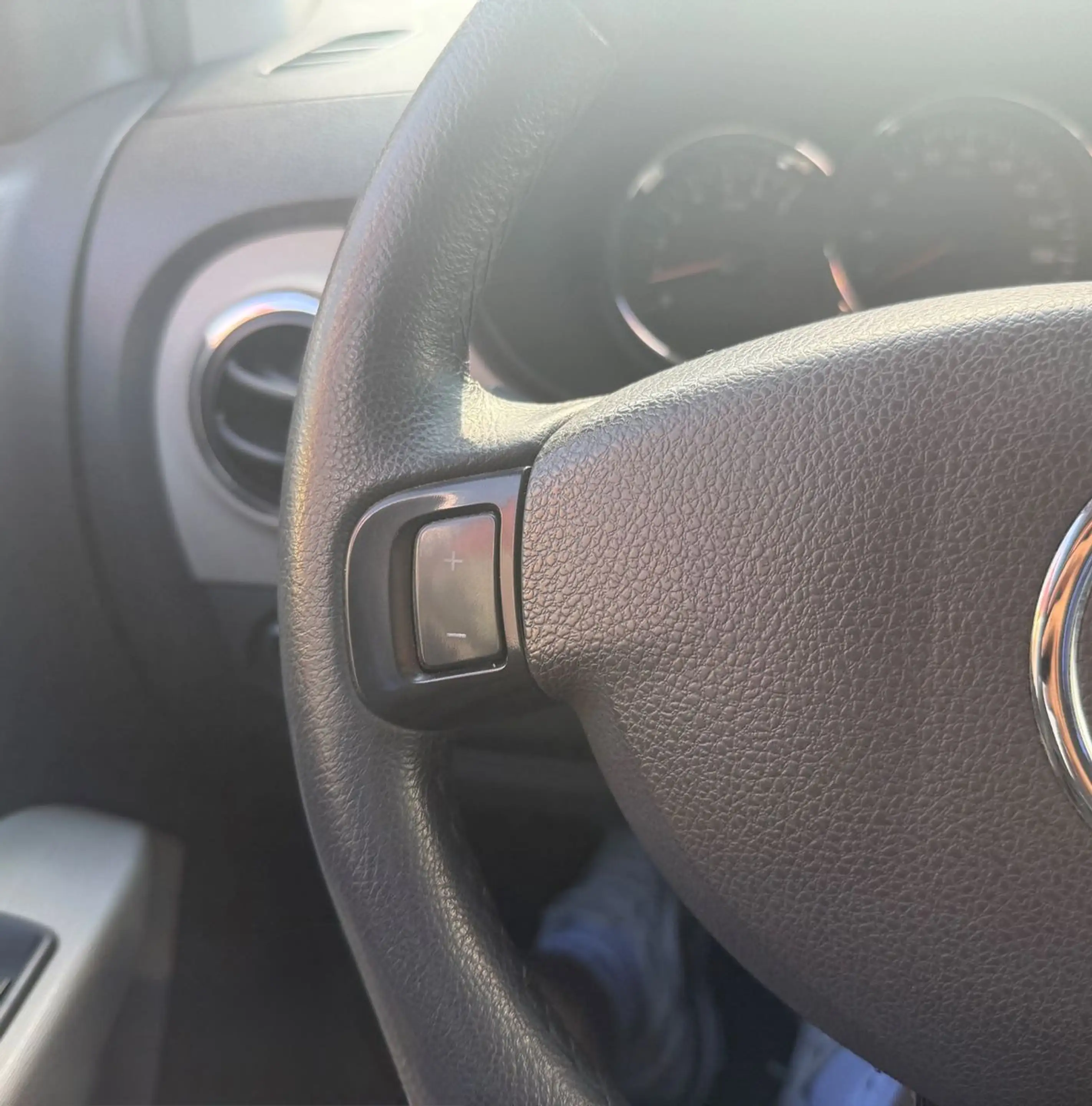 Dacia Lodgy Prestige LPG 7. Sitze Nav Tempomat Klima — photo 13