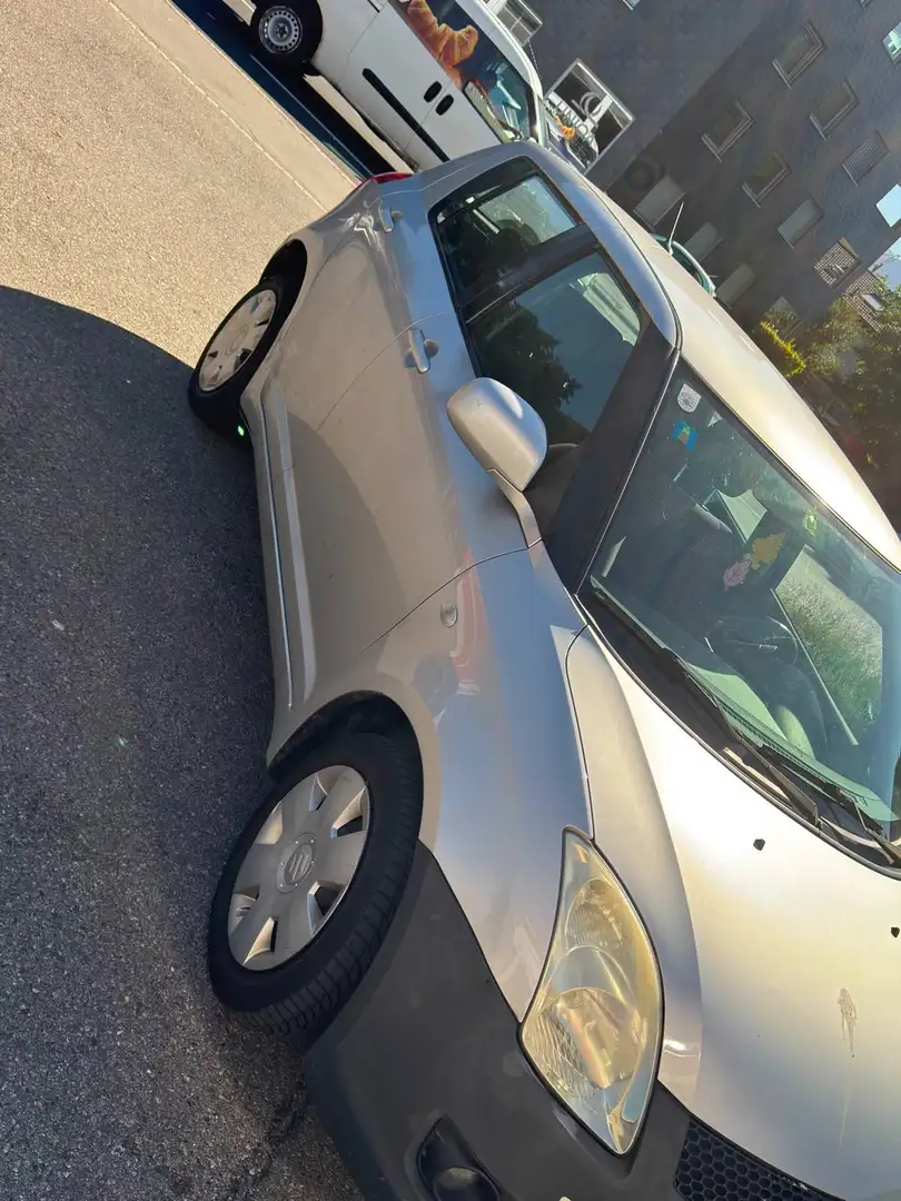 Suzuki Swift Swift 1,3 GL 4WD GL Silber - 2