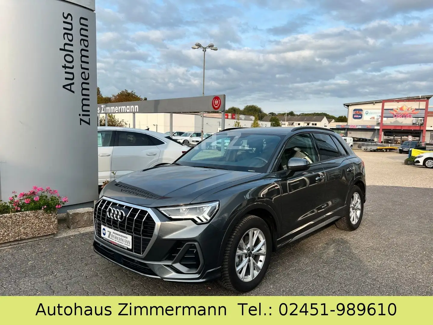 Audi Q3 S Line 2x S-LINE*KAM*LED*MMI*KeyLess*AHK V*18 Grijs - 1