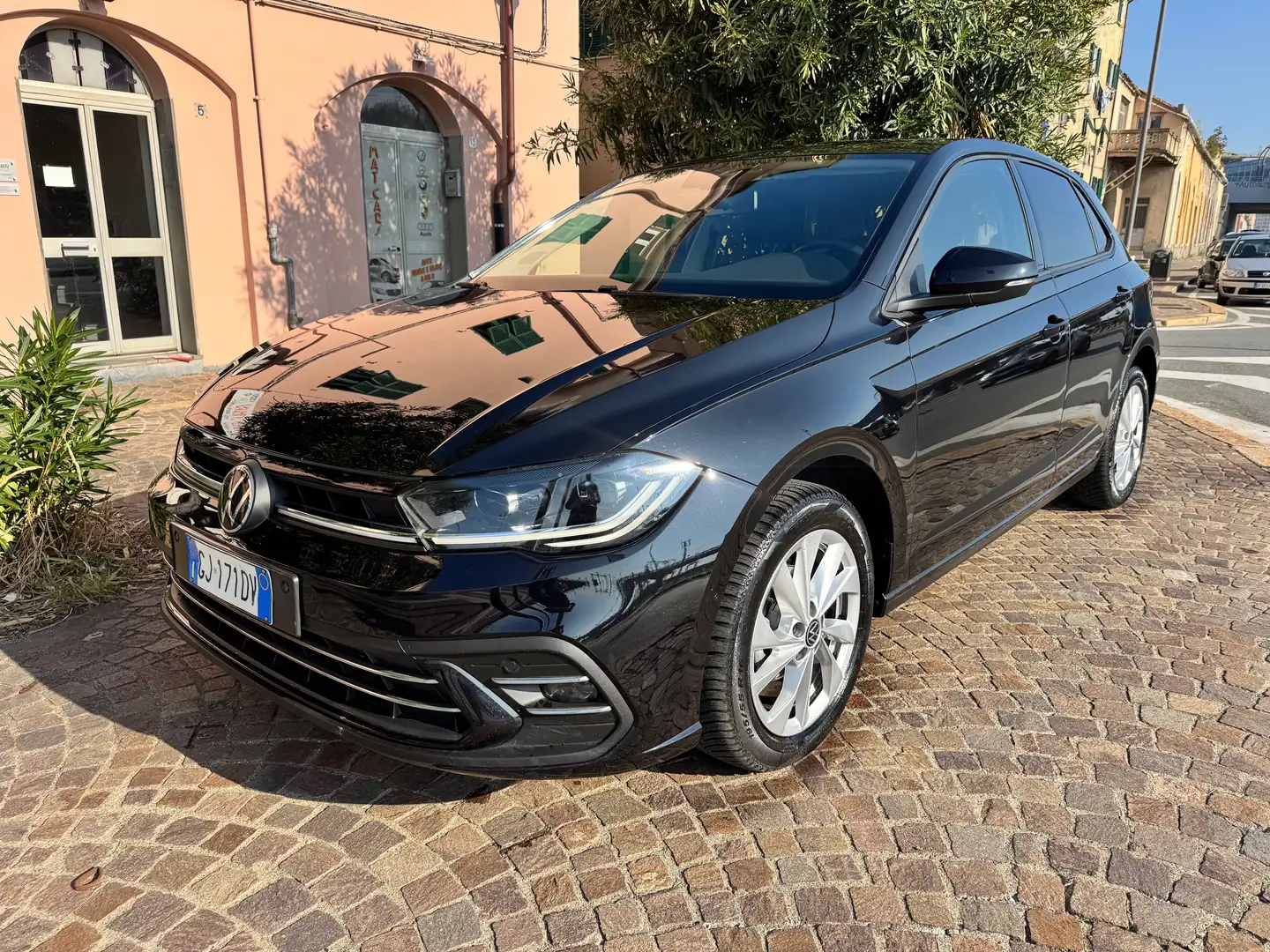 Volkswagen Polo Polo VI 2022 1.0 tsi Style 95cv Nero - 2
