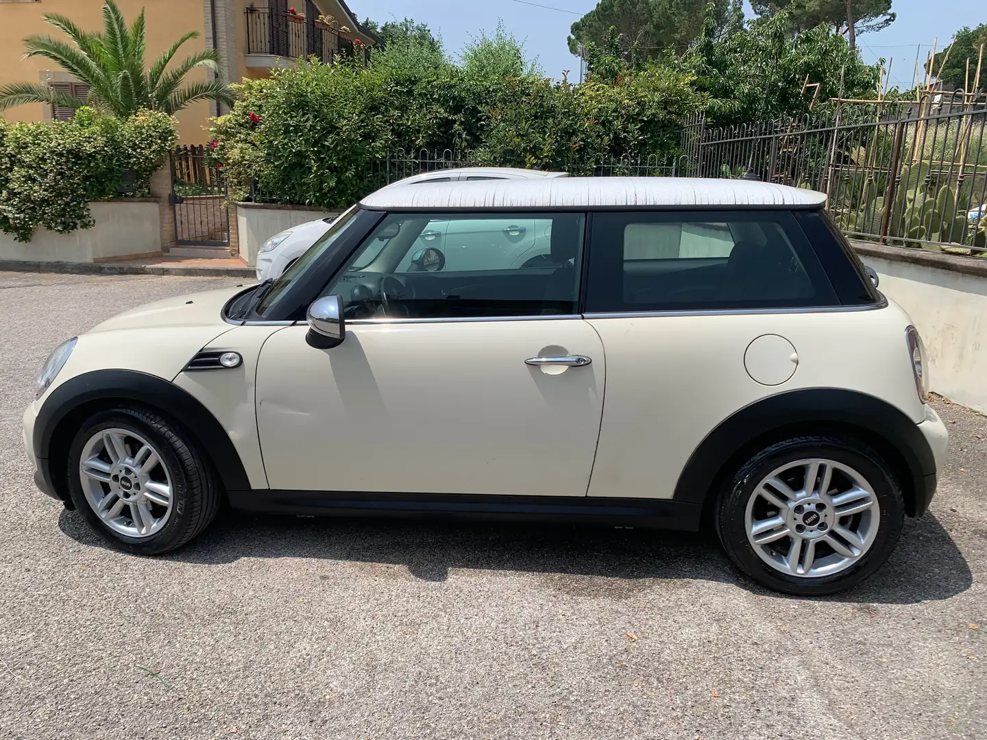 MINI Cooper D 1.6 Bianco - 2