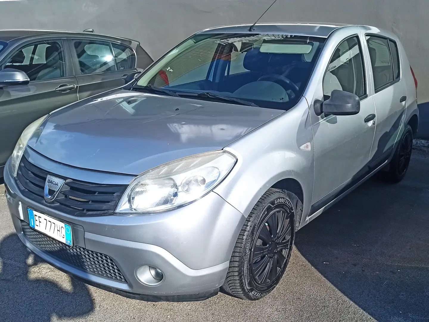 Dacia Sandero Sandero 1.4 8v clima **Gpl** Argento - 1