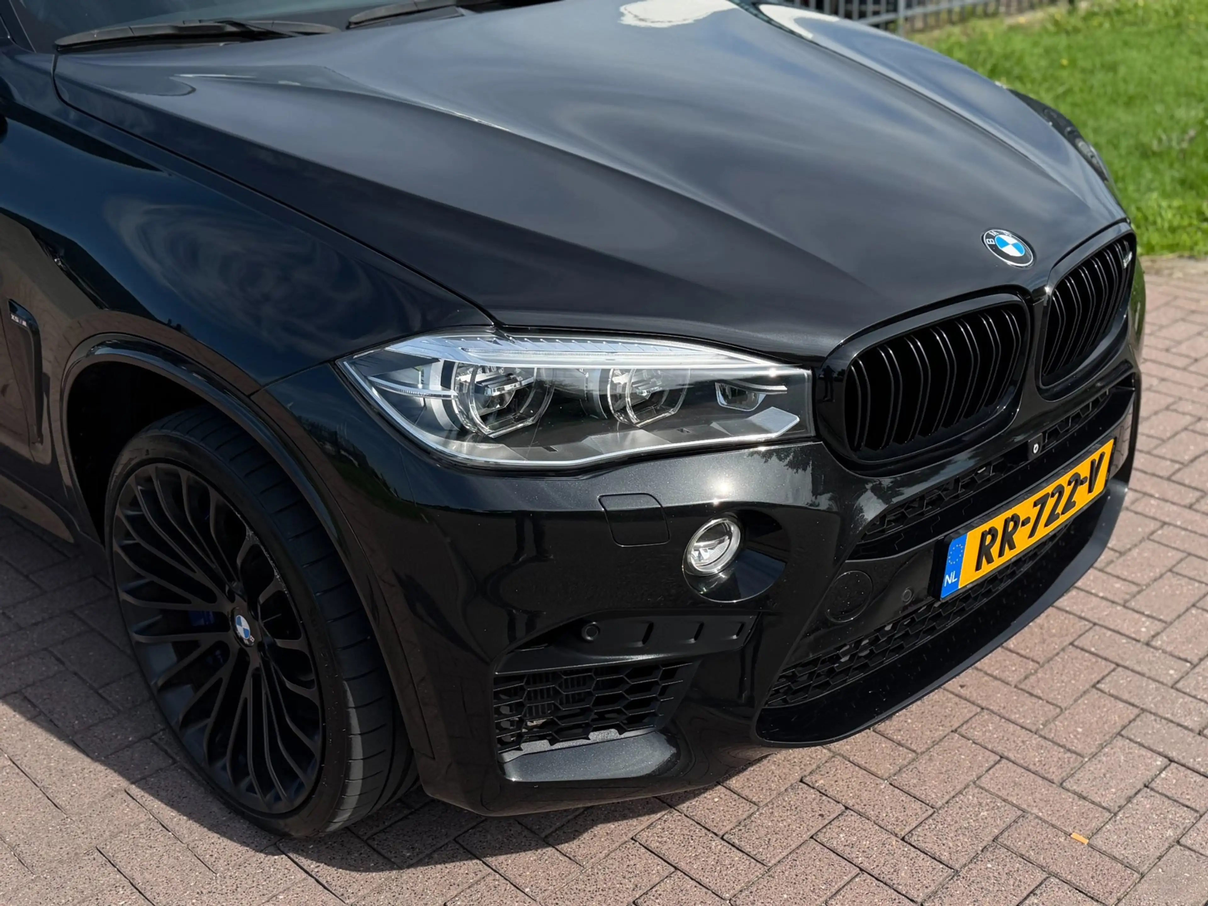 BMW X5 X5M 2016 576PK Full Black Pano-Carbon-Headup-Breyt — photo 13