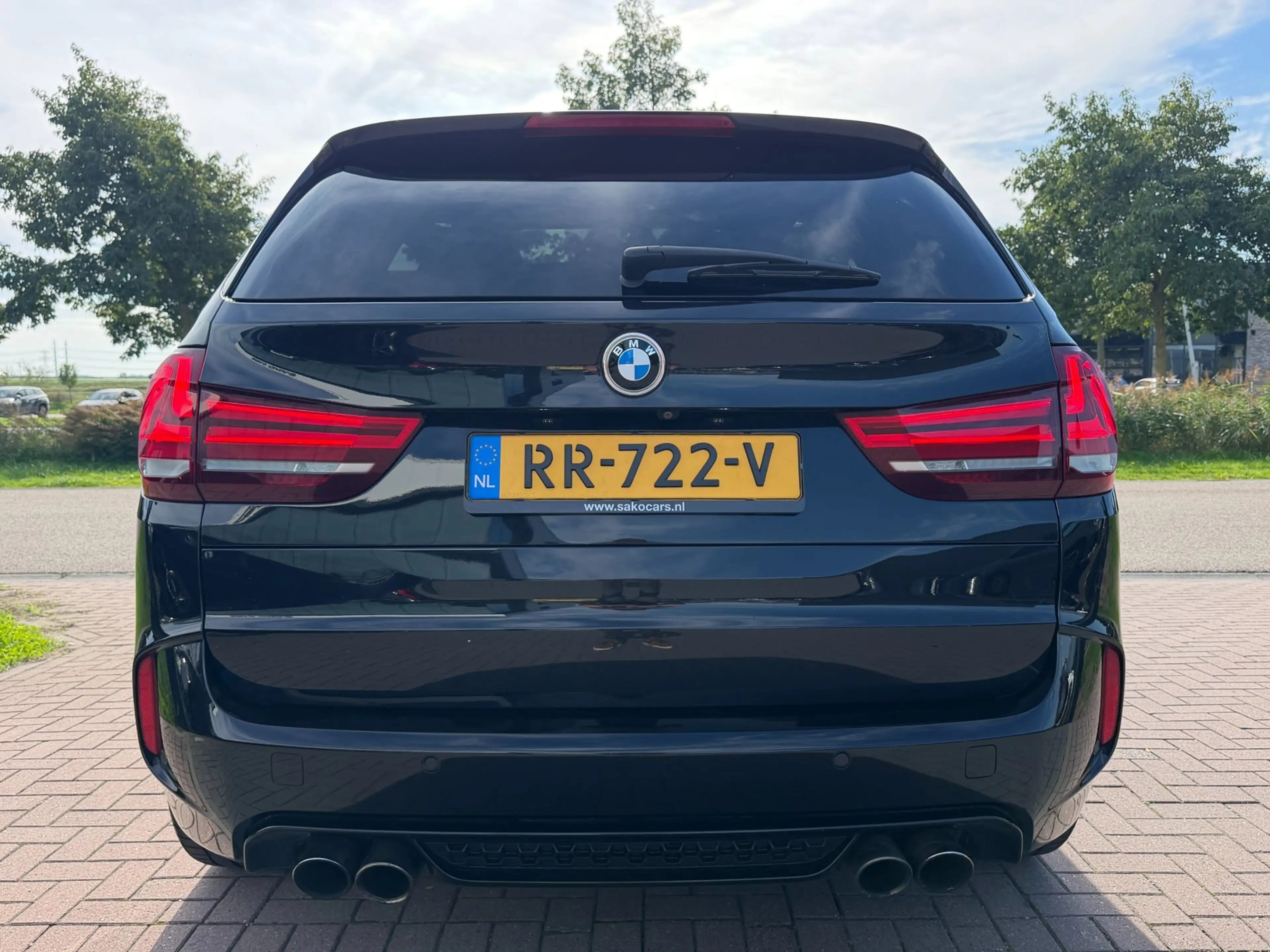 BMW X5 X5M 2016 576PK Full Black Pano-Carbon-Headup-Breyt — photo 3