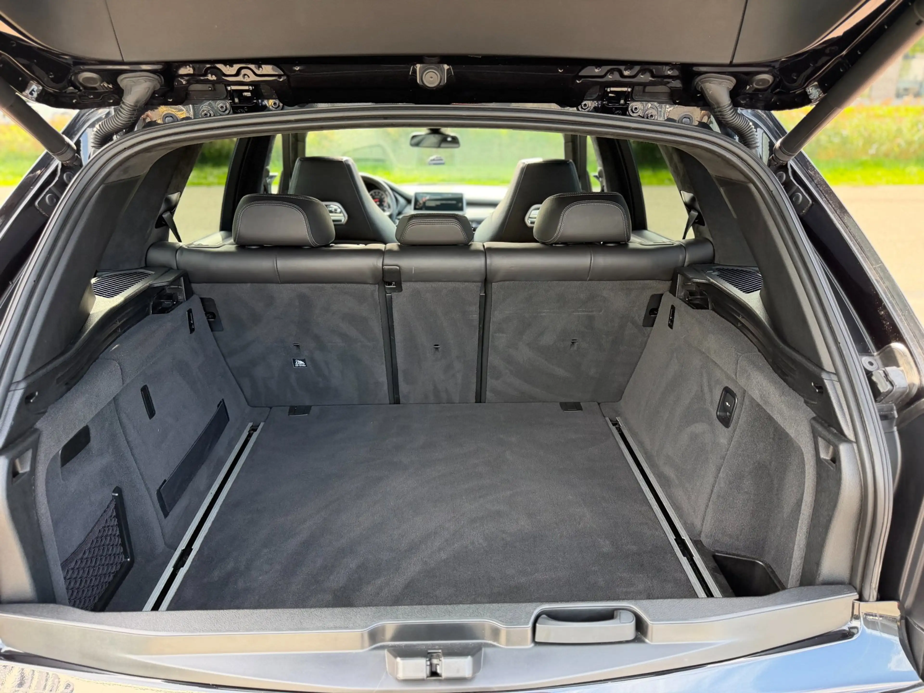 BMW X5 X5M 2016 576PK Full Black Pano-Carbon-Headup-Breyt — photo 41