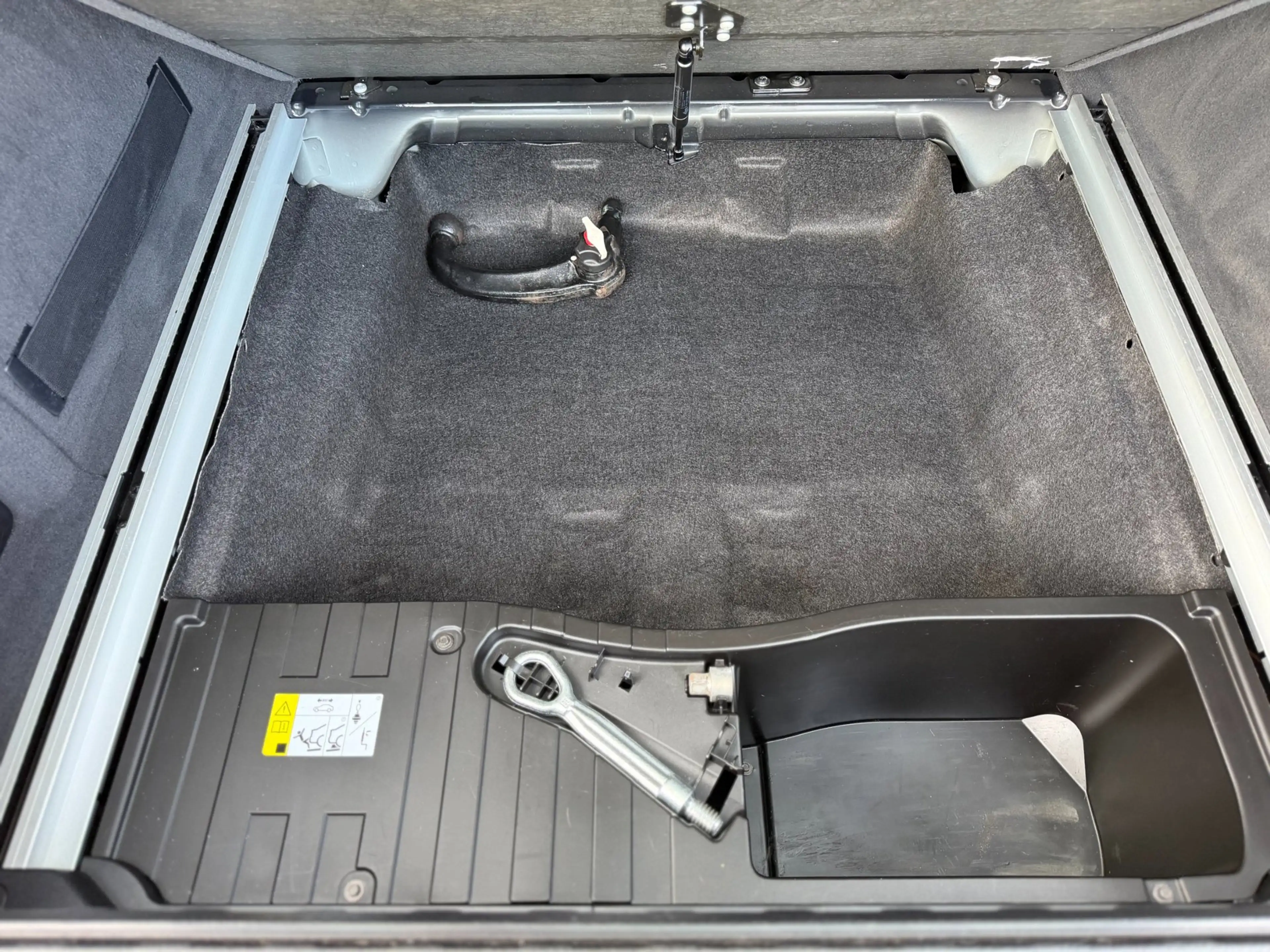 BMW X5 X5M 2016 576PK Full Black Pano-Carbon-Headup-Breyt — photo 42