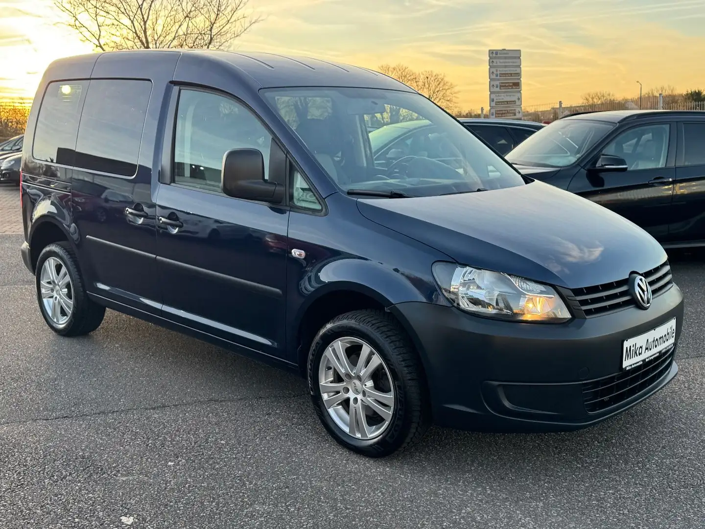 Volkswagen Caddy Kasten Automatik Kombi TÜV 05/2027 Blauw - 2