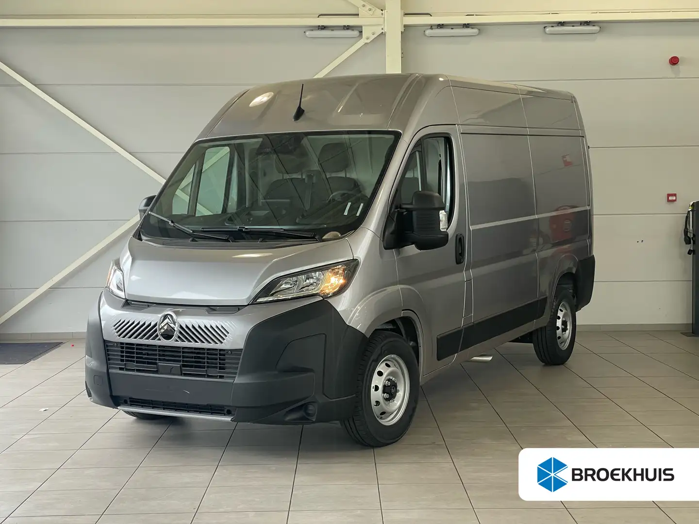Citroen Jumper 2.2 BlueHDi 140pk Automaat L2H2 3.5t | Achteruitri Grijs - 1