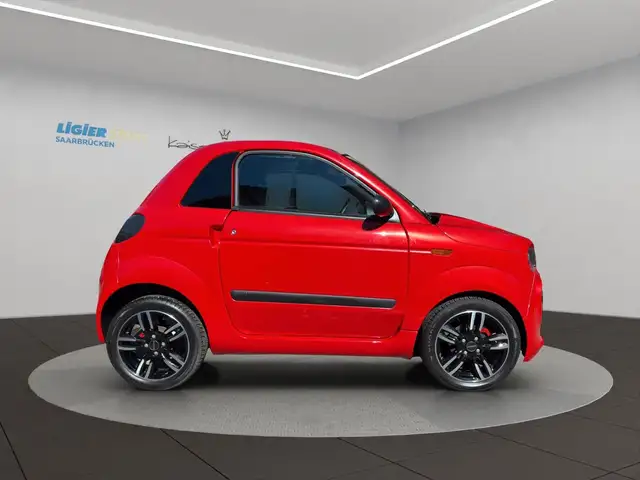 Microcar DUE view 5