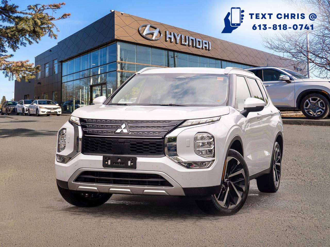 2023 Mitsubishi Outlander SE