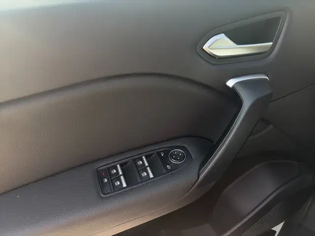 Renault Captur view 13