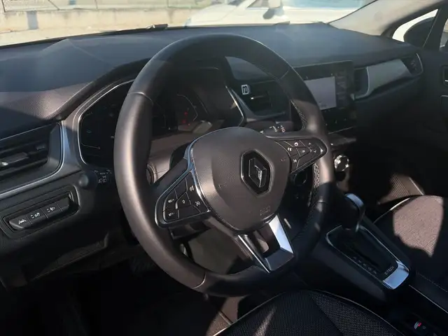 Renault Captur view 18