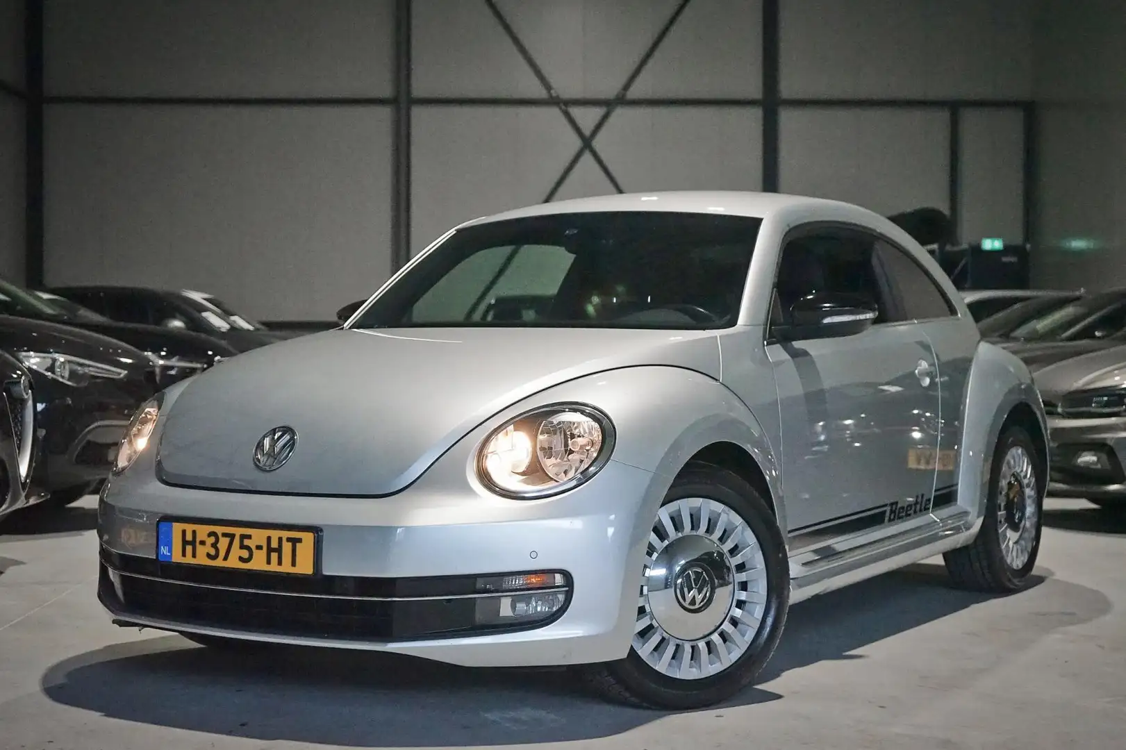 Volkswagen Beetle 1.2 TSI Design BlueMotion | CRUISE | CLIMA Grijs - 1