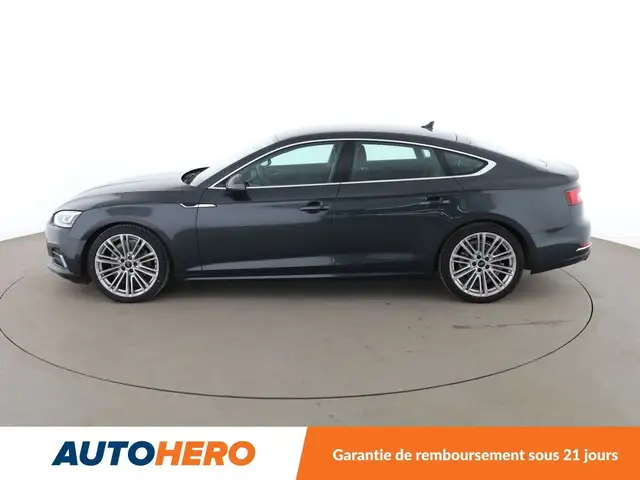 Audi A5 view 3