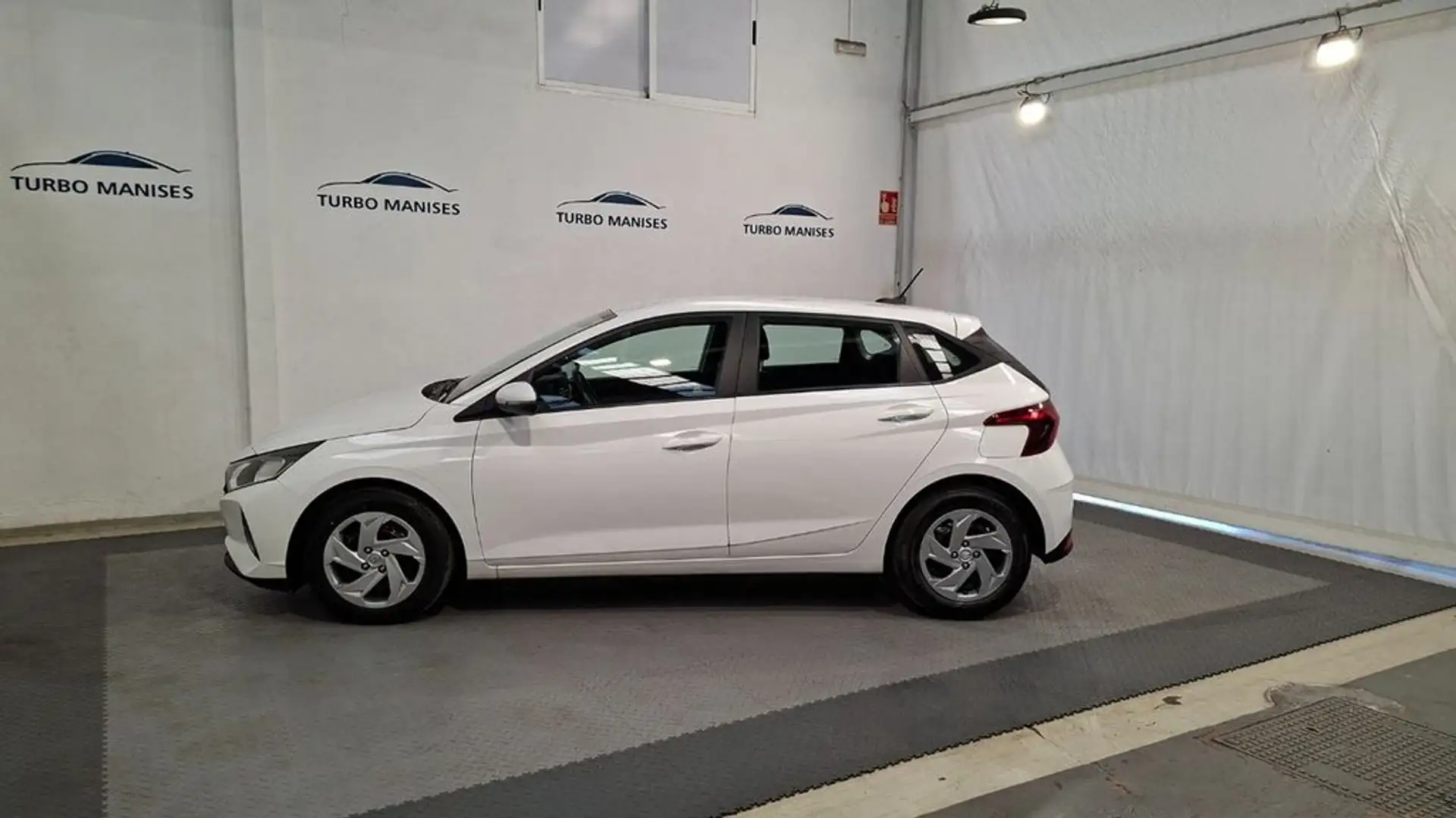 Hyundai i20 1.2 MPI Essence Blanc - 2