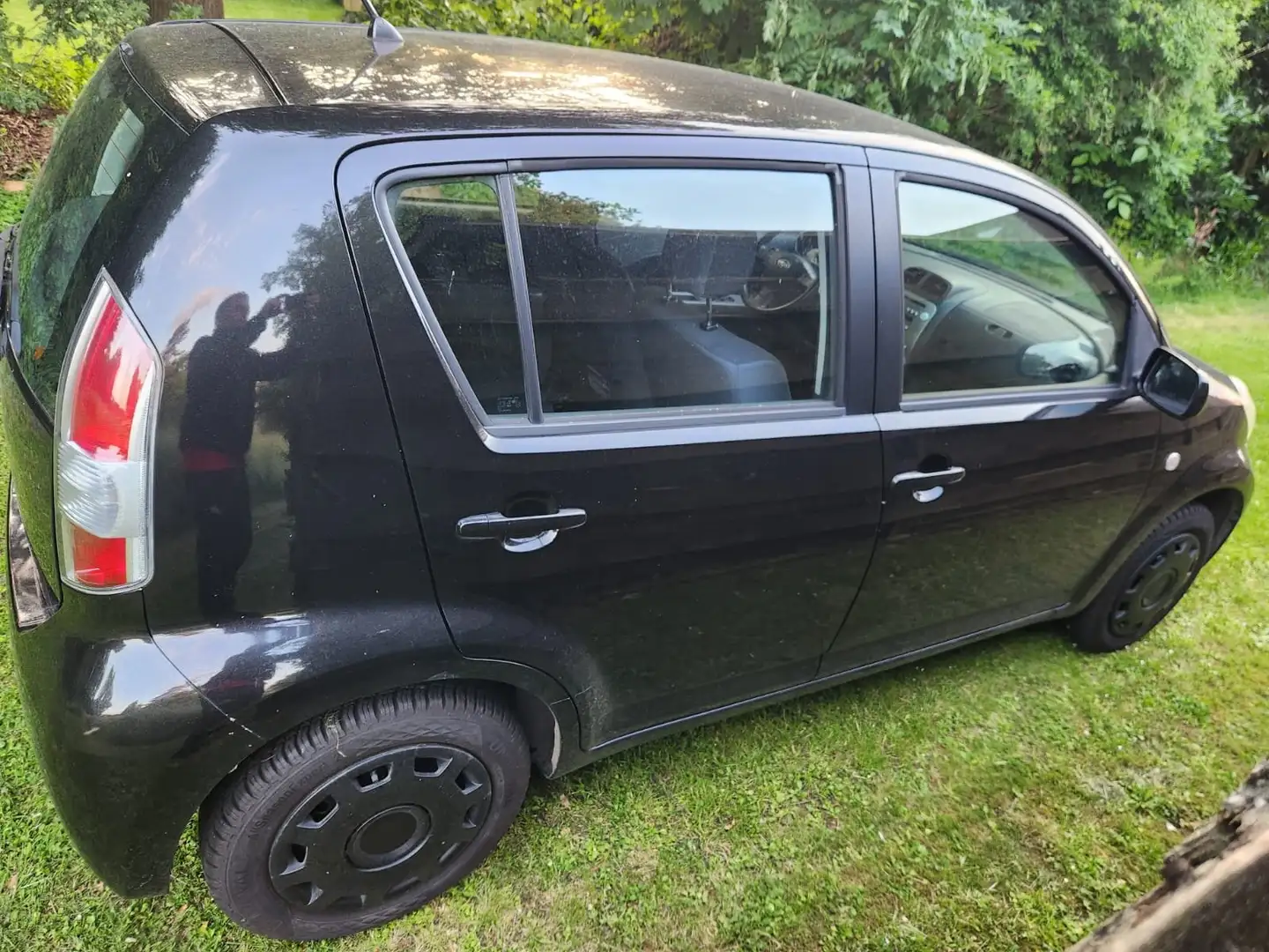 Subaru Justy Justy 1.0Active Schwarz - 1