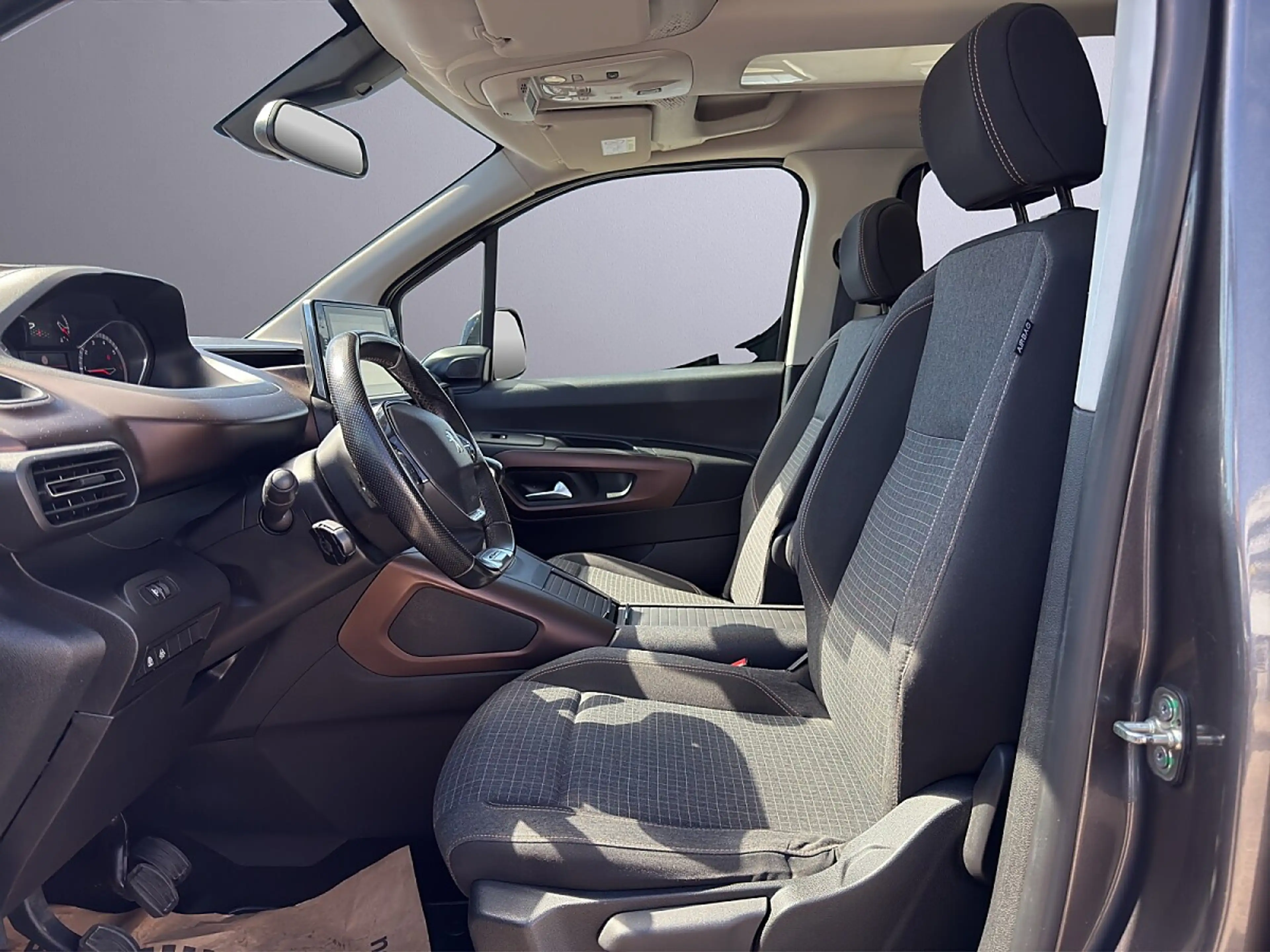Peugeot Rifter 1,5 BlueHDI 130 S&S GT Line — photo 14