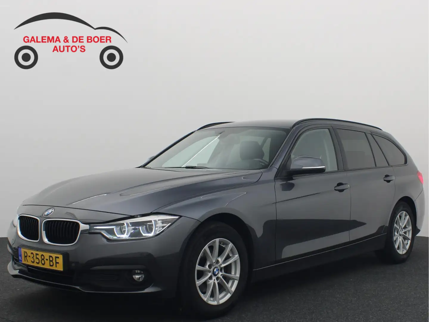 BMW 316 3 Serie Touring 316d Executive TREKHAAK / FULL LED siva - 1