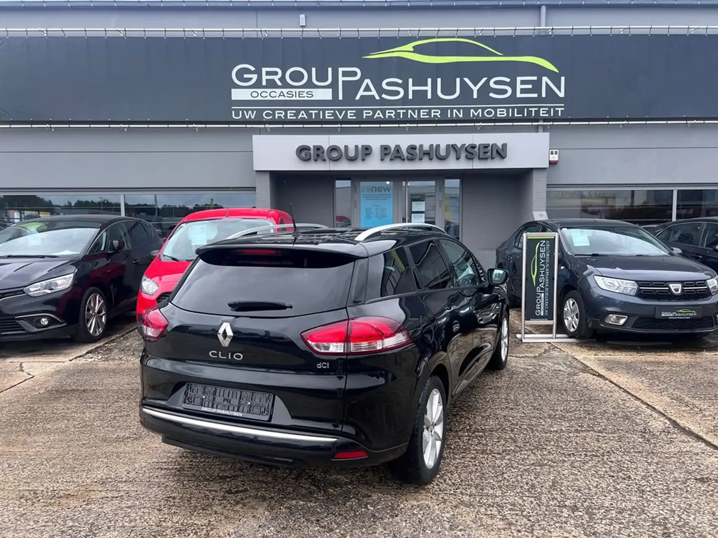 Renault Clio Limited 1.5 DCI 75 pk Černá - 2