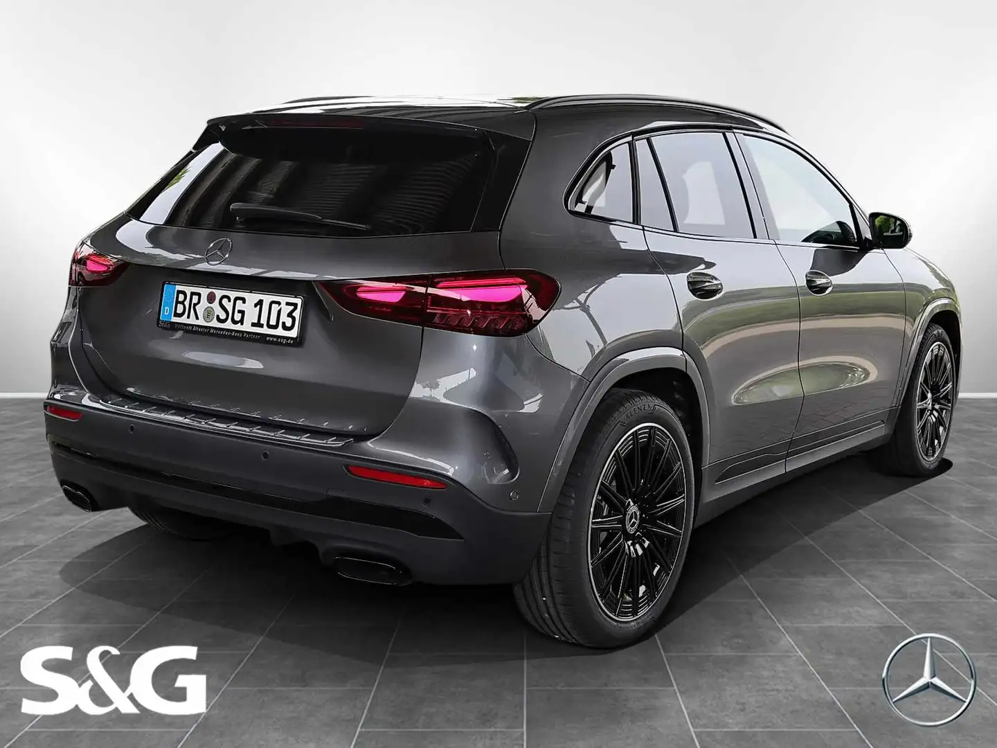Mercedes-Benz GLA 200 AMG MBUX+M-LED+Pano+AHK+RüKam+Distro+DAB Grau - 2