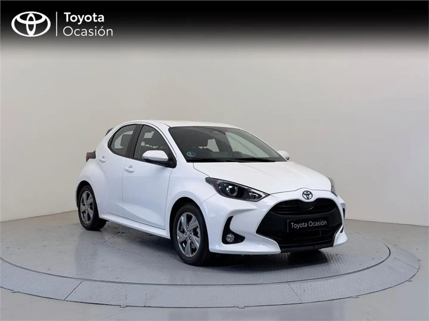 Toyota Yaris ACTIVE PLUS - 2