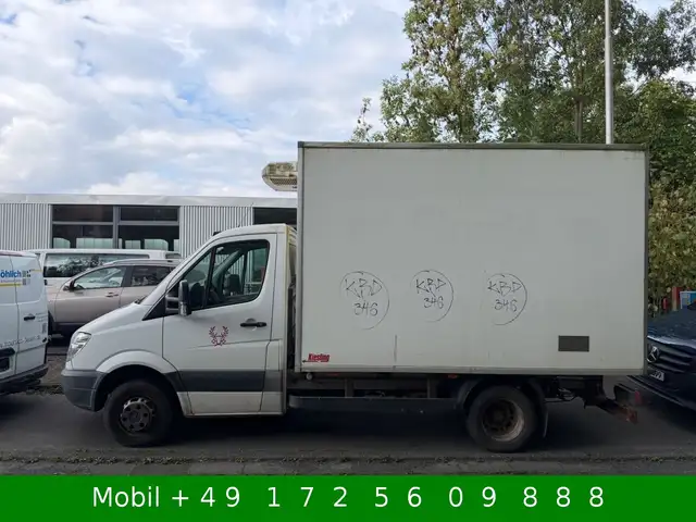 Mercedes-Benz Sprinter view 5