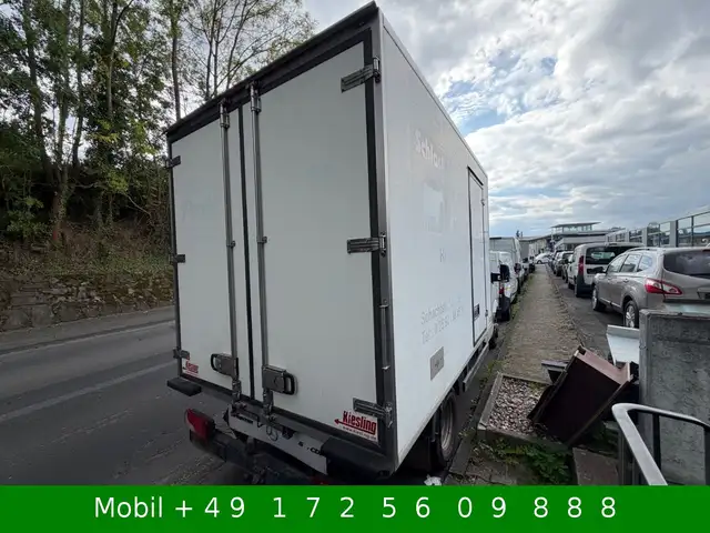 Mercedes-Benz Sprinter view 8