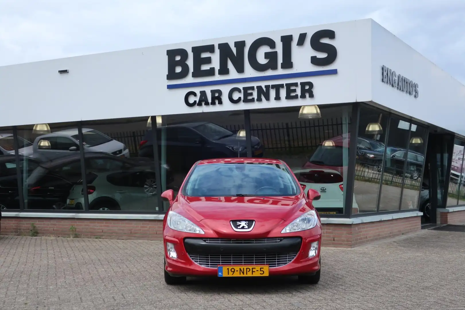 Peugeot 308 1.6 VTi Sublime 2e EIG_CLIMA_PDC V+A_LMV_NAP. Rood - 2